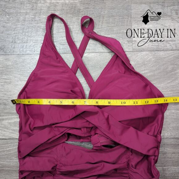 Blooming Jelly Ruched Cutout One Piece Swimsuit Size M - Picture 5 of 7